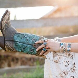 NWT✨ Dan Post Vintage Blue Bird Boots Women’s Size 10